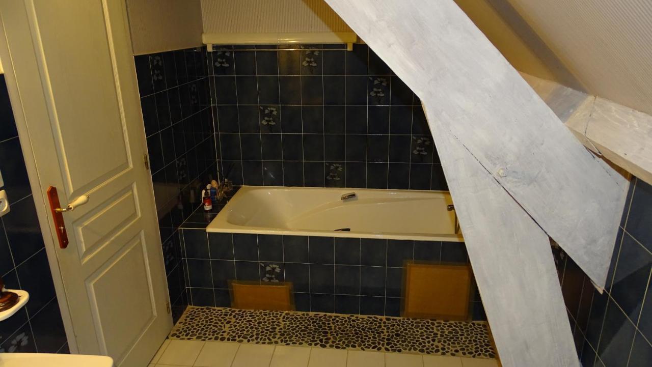Chambres de Monthéard La Bazoge Exterior foto